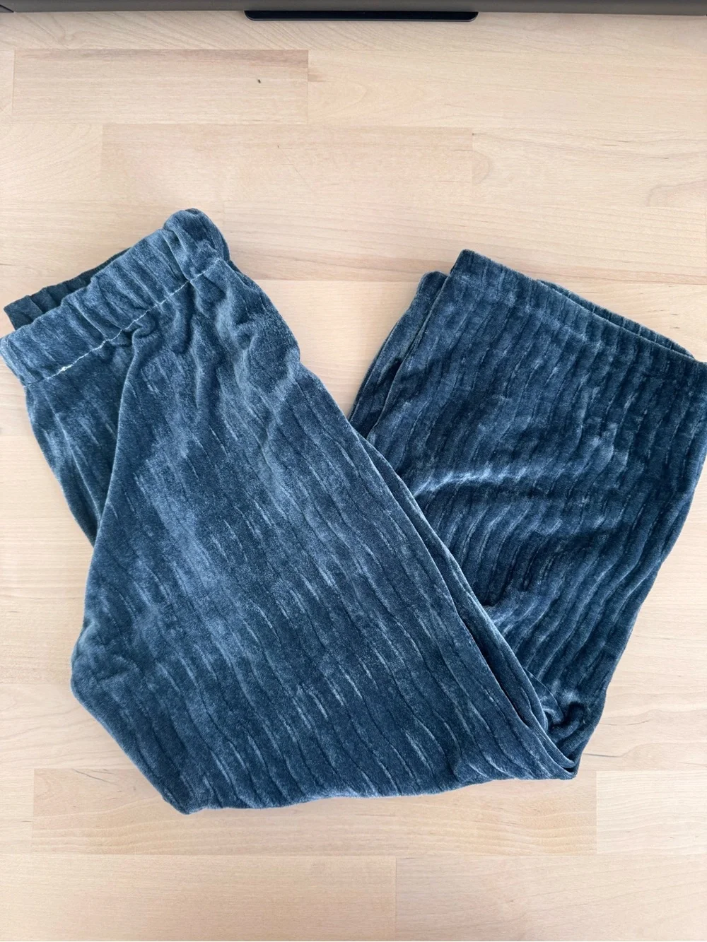 Zara Girls - Sequins Velvet Ribbed Matching Set.